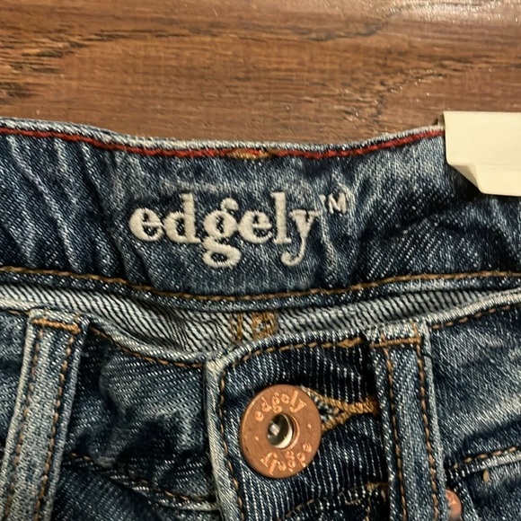 Maurice’s Edgely High Rise Shorts - Picture 4 of 6